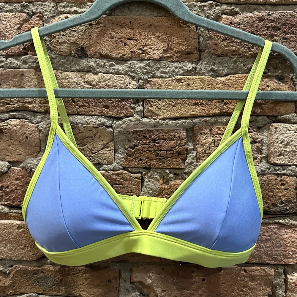 Pepper - Triangle Bikini Top - Size Medium - NWT